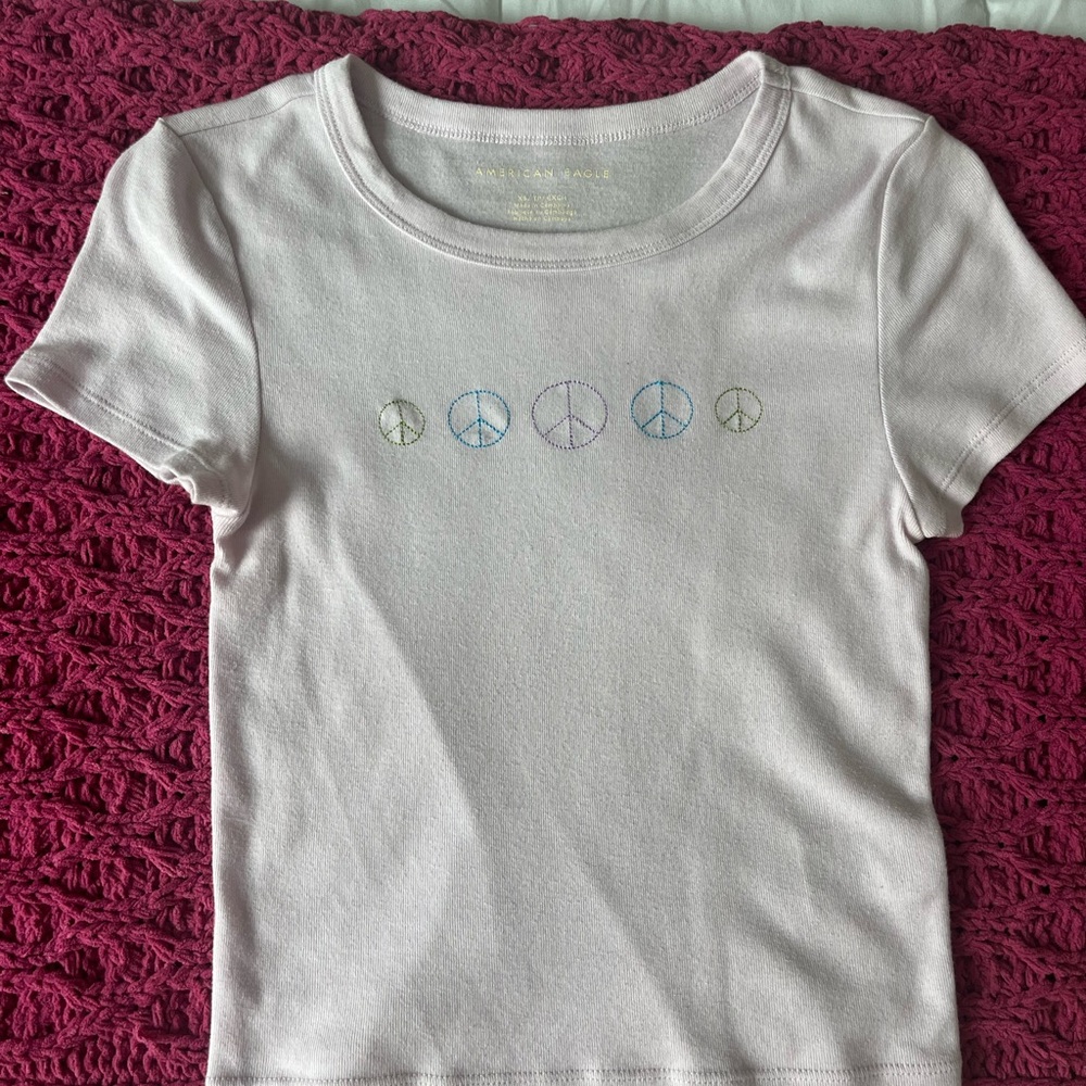 American Eagle Peace Sign T-Shirt - Light Purple